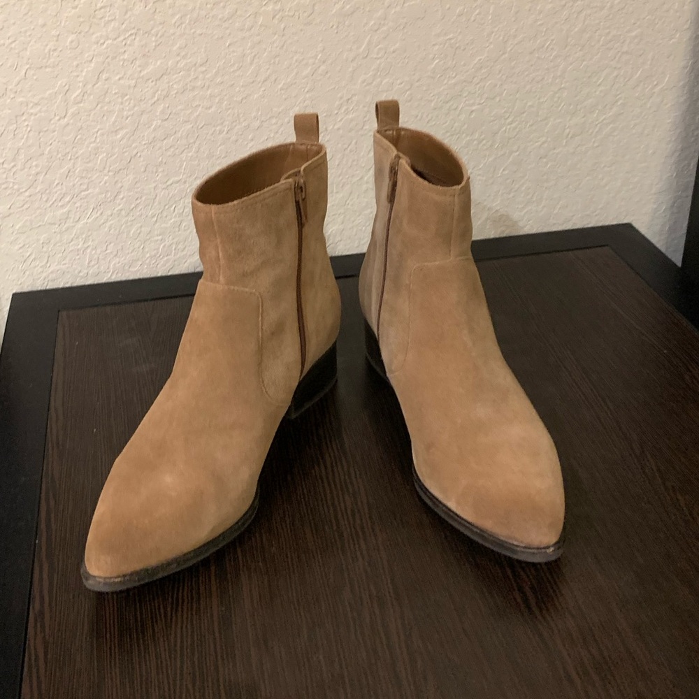 Gianni Bini Tan Suede Ankle Booties